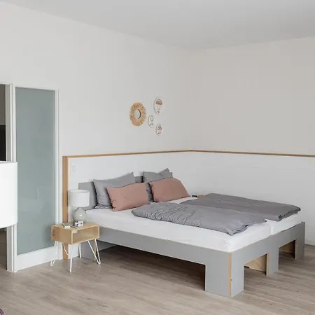 Fruehstueckshotel Fuerstenwerth Ξενοδοχείο 2*